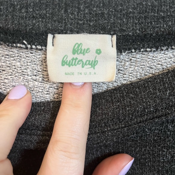 Fun skull sweatshirt - Picture 3 of 3